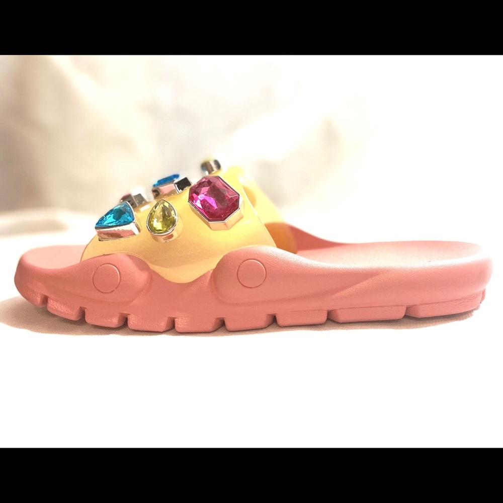 Jewel Pink - Picture 3 of 3